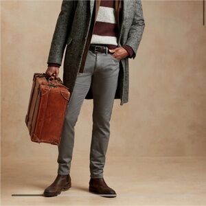 $110 Banana Republic traveler Pants Skinny Fit Smoke Grey 40x34
